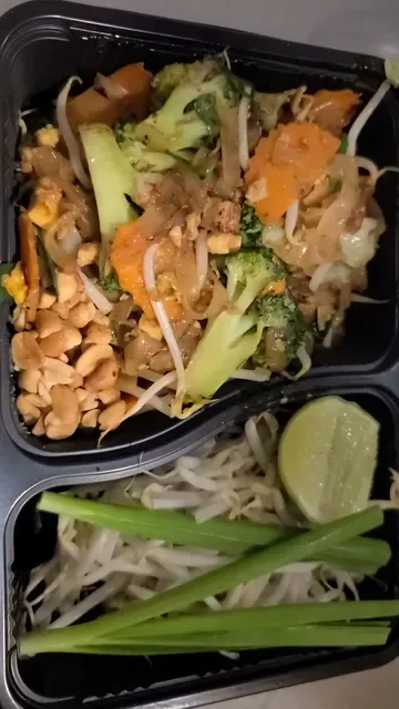 MaeThum Padthai