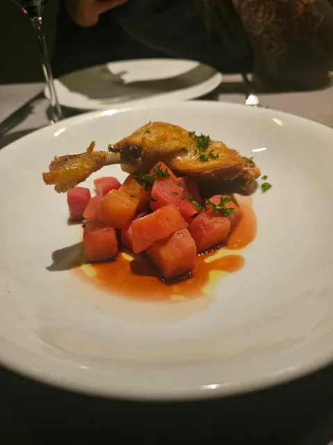 EAT ME RESTAURANT