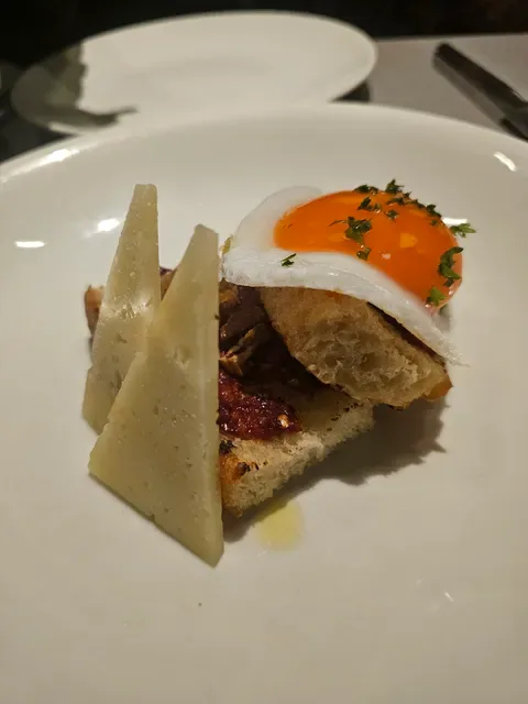 EAT ME RESTAURANT