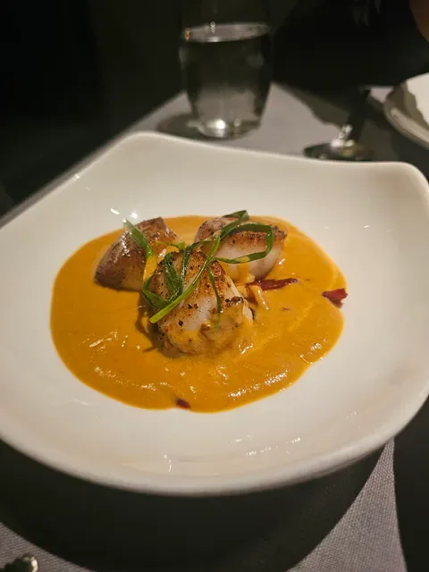 EAT ME RESTAURANT