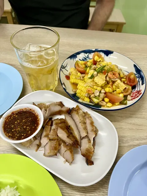 Hai Som Tam Convent
