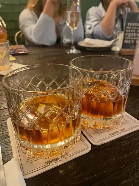 Le Café des Stagiaires - Bangkok