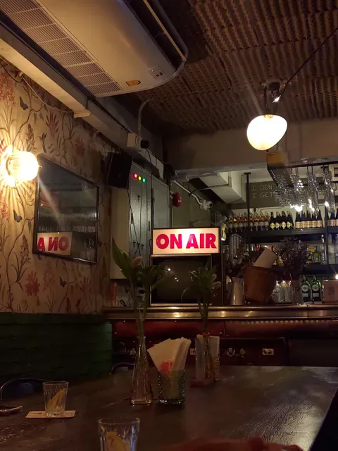 Le Café des Stagiaires - Bangkok