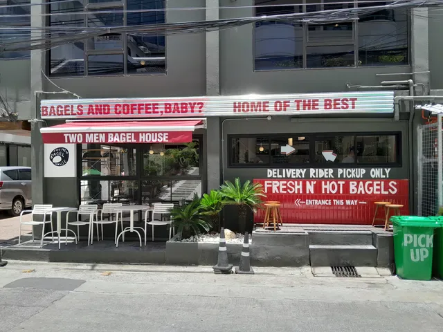 Two Men Bagel House Saladaeng