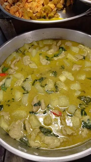 ข้าวแกง ป๋าทวี