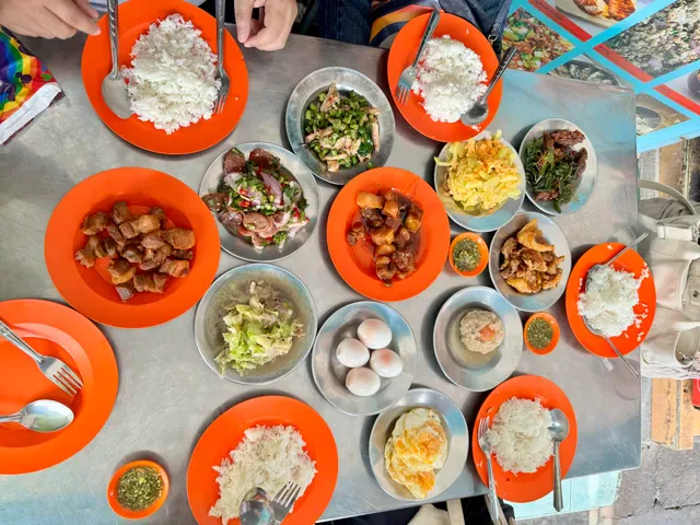 ข้าวแกง ป๋าทวี