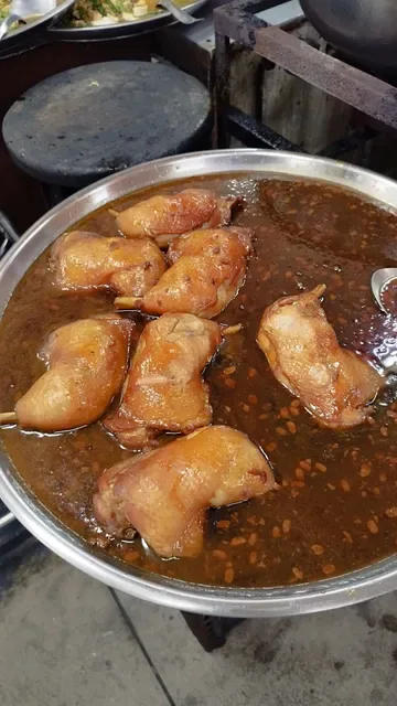 ข้าวแกง ป๋าทวี