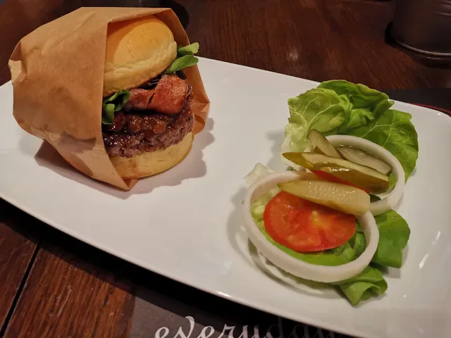 25 Degrees Burger Bar