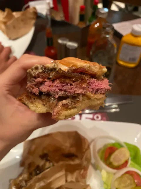 25 Degrees Burger Bar