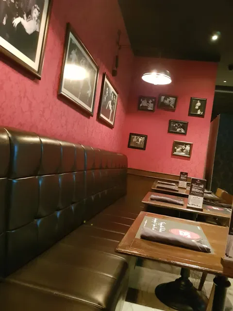 25 Degrees Burger Bar