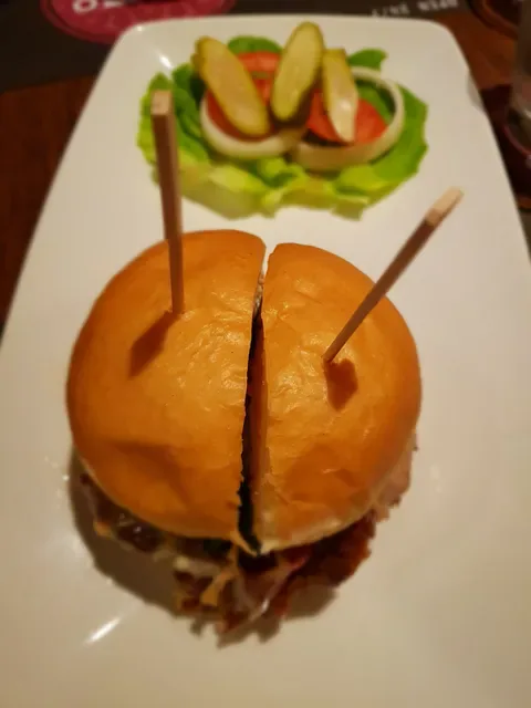 25 Degrees Burger Bar