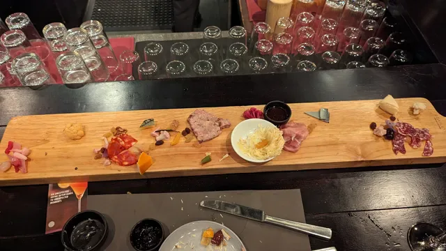 Scarlett Wine Bar & Restaurant