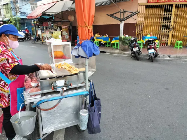 Jae Hmoy Kia Pork Porridge 猪肉粥