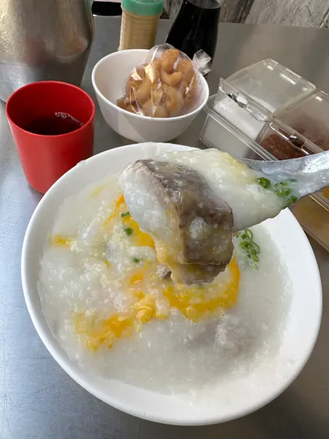 Jae Hmoy Kia Pork Porridge 猪肉粥