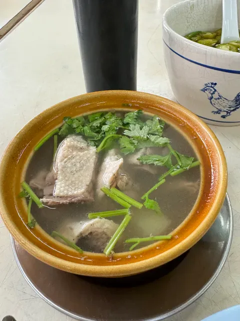 Khao Moo Daeng Si Morakot