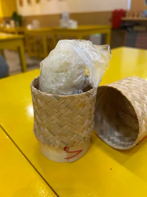 ส้มตำออนซอนเด | Somtum On Sunday