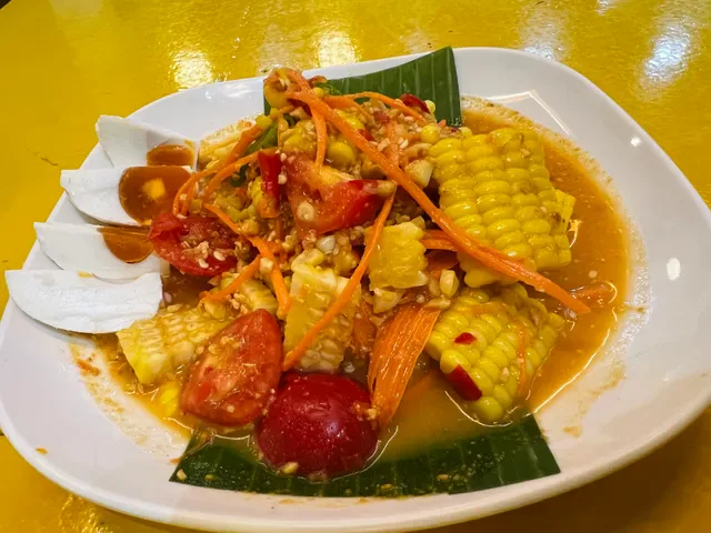 ส้มตำออนซอนเด | Somtum On Sunday