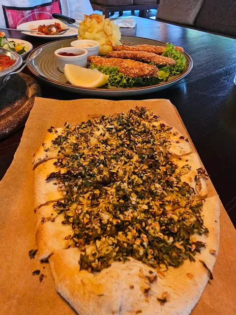 Mama Dolores - Greek Kitchen