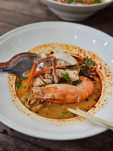 Pe Aor Tom Yum Kung Noodle