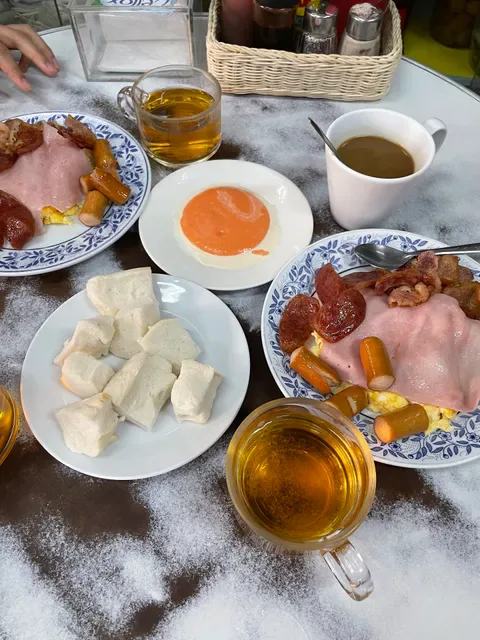 On Lok Yun