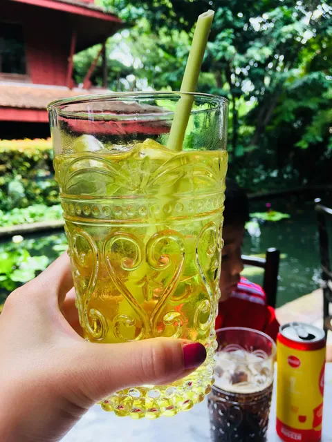 Jim Thompson, A Thai Restaurant