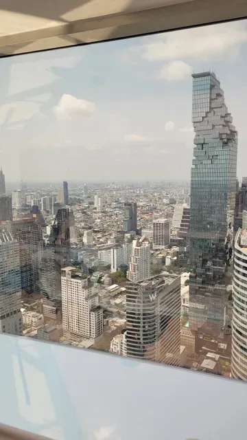 % Arabica Bangkok Empire Tower