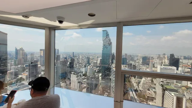 % Arabica Bangkok Empire Tower